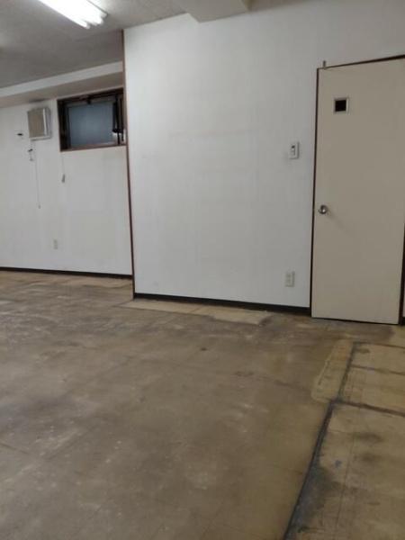 中央区湊３丁目の店舗（建物一部）