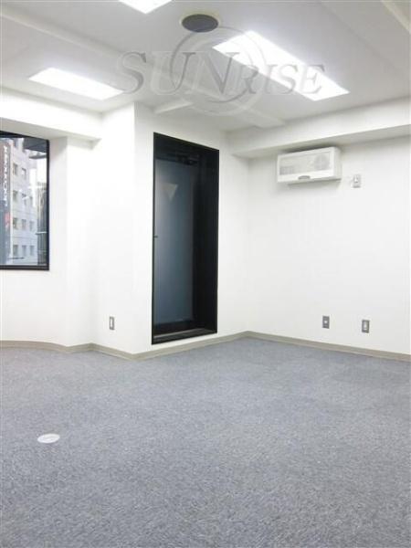 港区南青山３丁目の店舗・事務所
