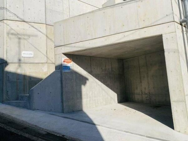 横浜市保土ケ谷区東川島町のアパート