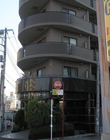 グリフィン横浜・グランステージ
