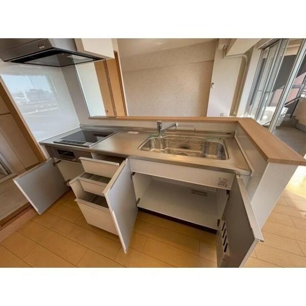 横浜市磯子区森１丁目のマンション