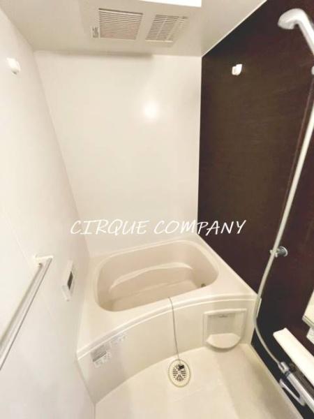カーサ　イリーデＮＩＳＨＩＮＯ