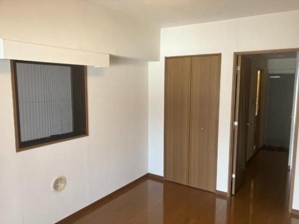 横浜市中区本町４丁目のマンション