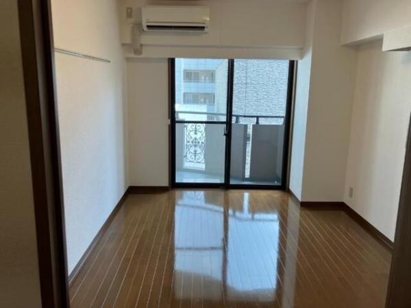 横浜市中区本町４丁目のマンション