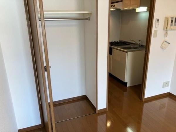 横浜市中区本町４丁目のマンション