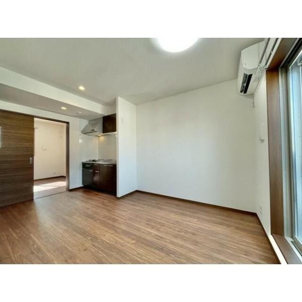 ＢＬＵＥ　ＭＯＯＮ　ＶＩＬＬＡ