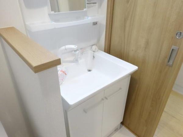 ロイヤルハイツ白楽弐番館