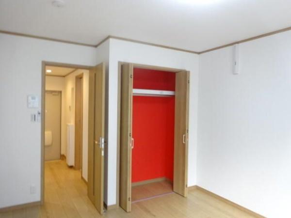 ロイヤルハイツ白楽弐番館