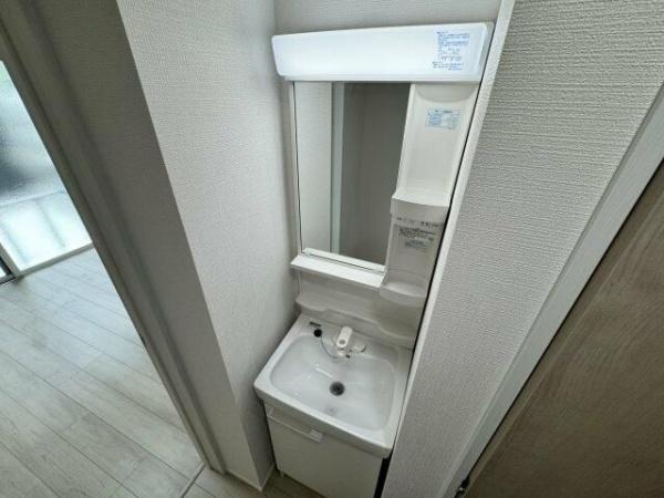 クレストコート杉田