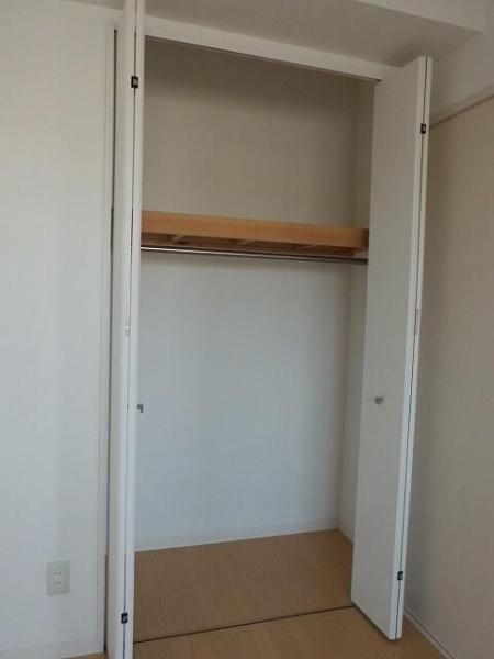 リベルタ港北
