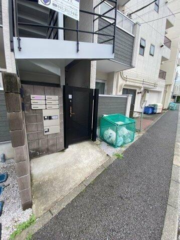 アスターハウス