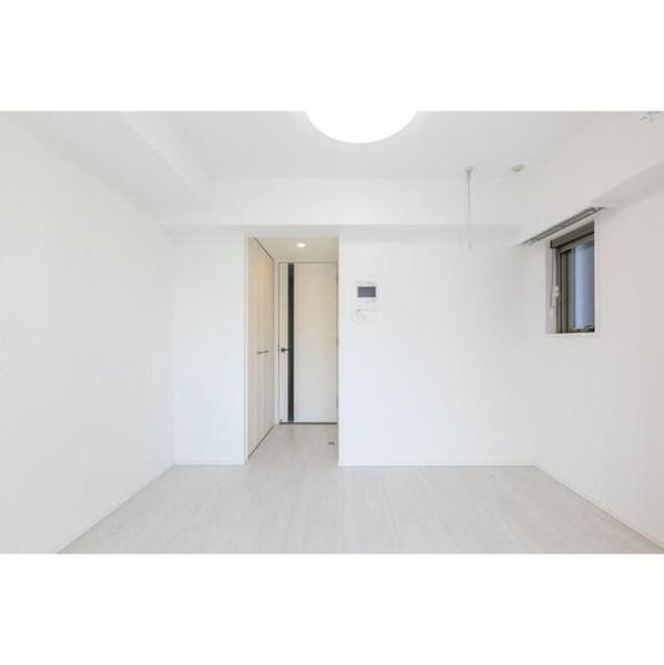 Ｃｒａｎｅ　Ｃｏｕｒｔ　Ｔｓｕｒｕｍｉ
