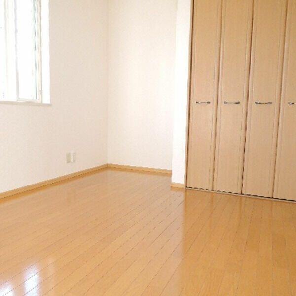 ピアヒルズ