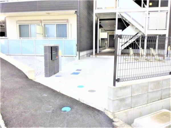 リブリ・ヒルトップスクエア