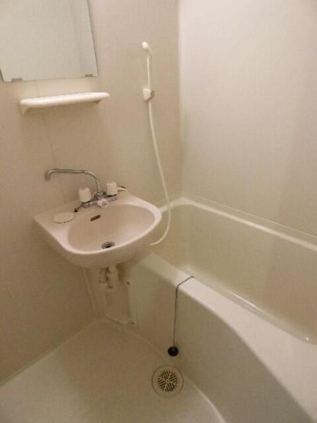 ビーカーサ横浜入江