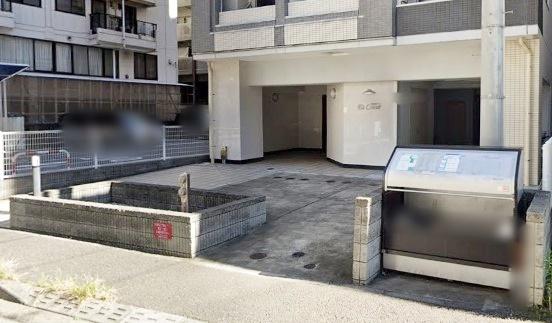 エ　クール