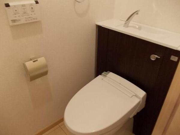 エ　クール