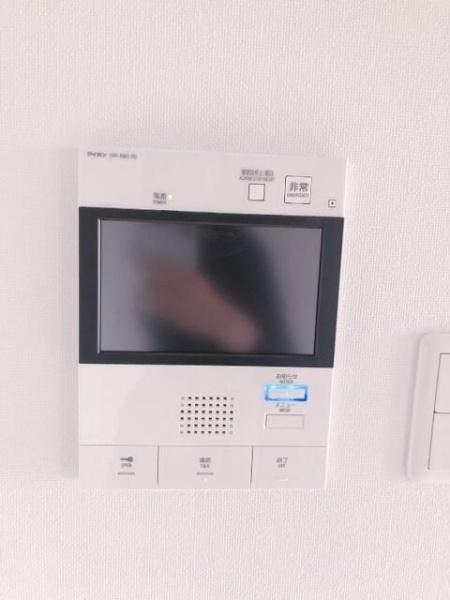 横浜市南区新川町５丁目のマンション