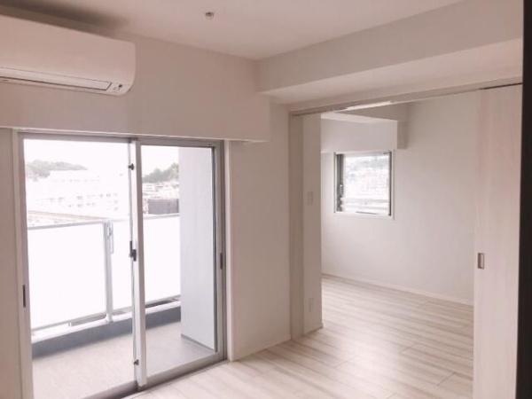 横浜市南区新川町５丁目のマンション