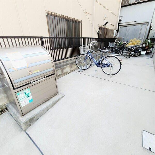 横浜市鶴見区仲通２丁目のアパート