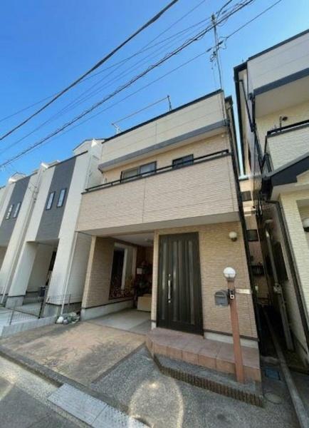 横浜市磯子区滝頭2丁目戸建
