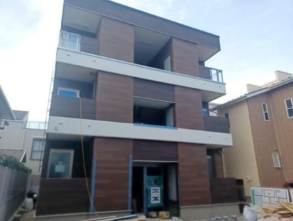 逗子市逗子５丁目のアパート