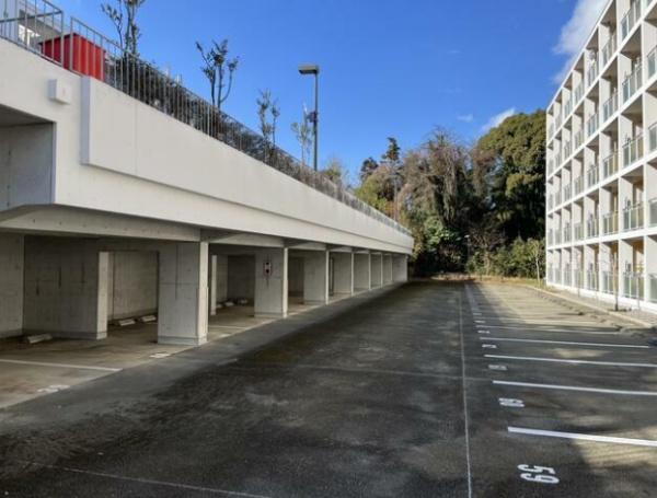 ベルヴィ能見台A棟