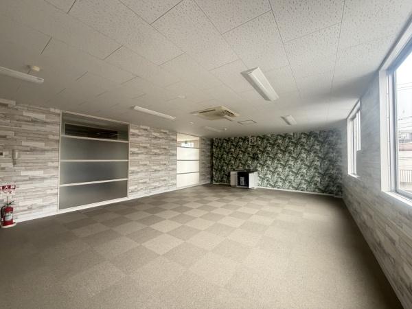 三春町五丁目店舗事務所