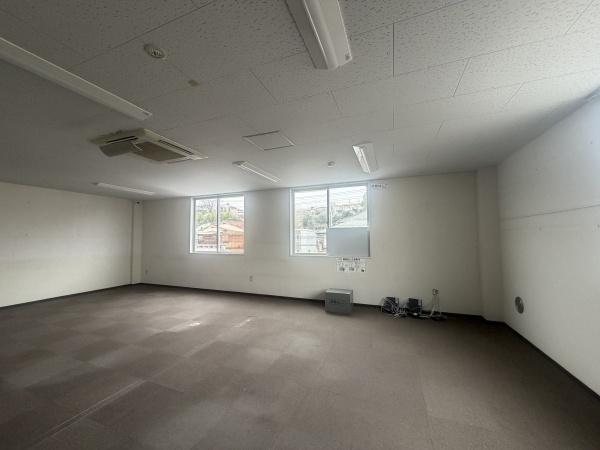 三春町五丁目店舗事務所