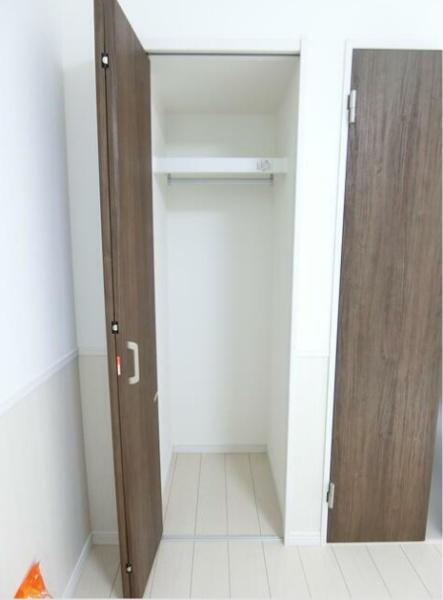 横浜市金沢区富岡東６丁目のアパート