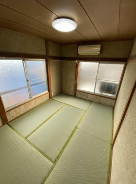 横須賀市公郷町貸家B棟