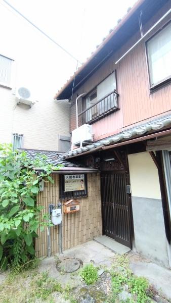 大津市長等３丁目のテラスハウス