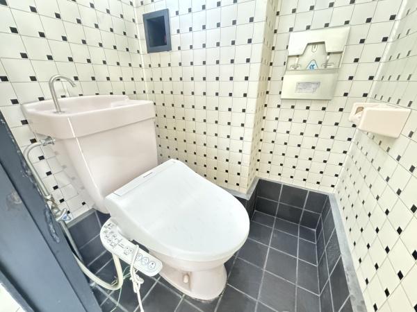 京都市右京区西院北矢掛町の店舗付住宅