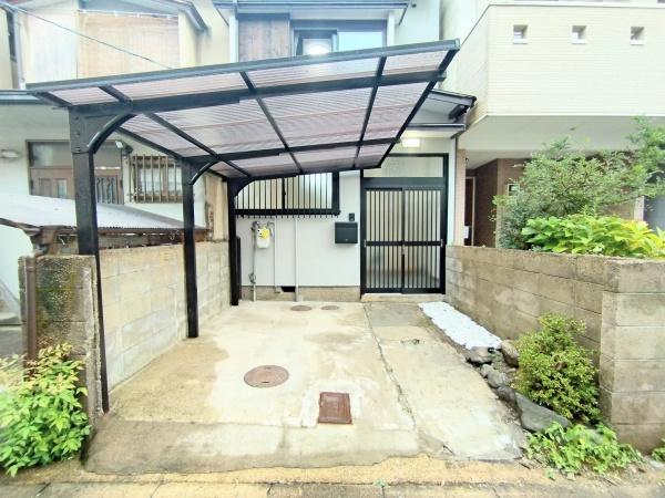 京都市山科区四ノ宮川原町のテラスハウス
